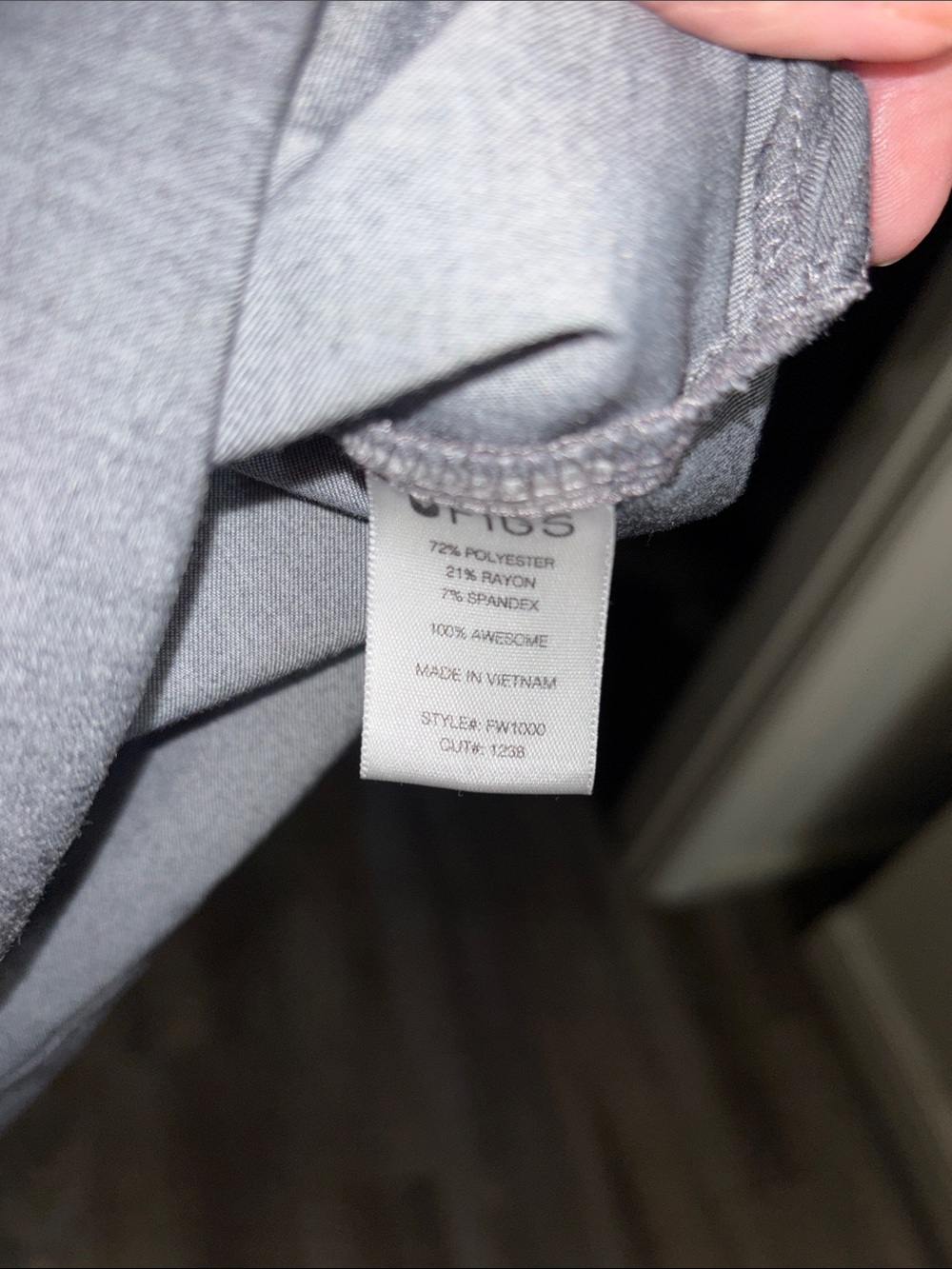 FIGS-Women’s Scrub Set In - Picture 10 of 10